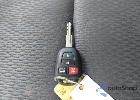 2018 Toyota Corolla Le z USA, uszkodzony, nr VIN 2T1BURHE9JC008882